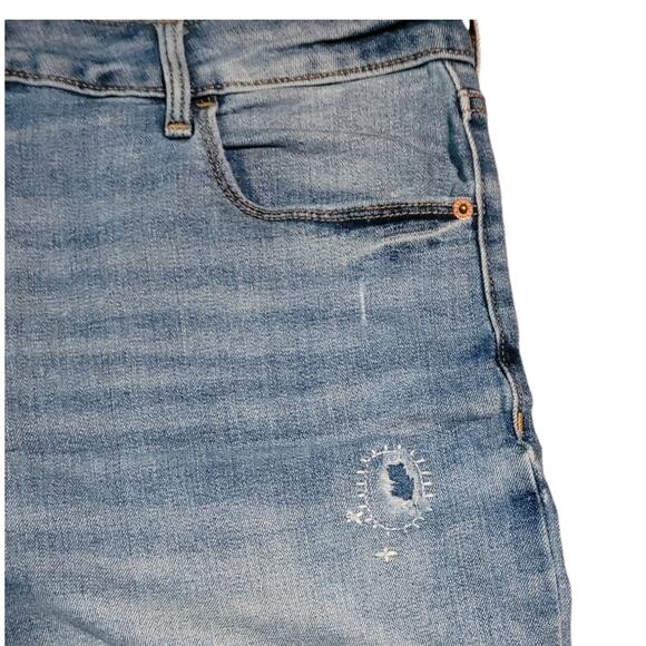 Old Navy S/5526691 Vanessa High Rise Distressed Cuffed Denim Jean Shorts Sz 16 - Picture 9 of 9